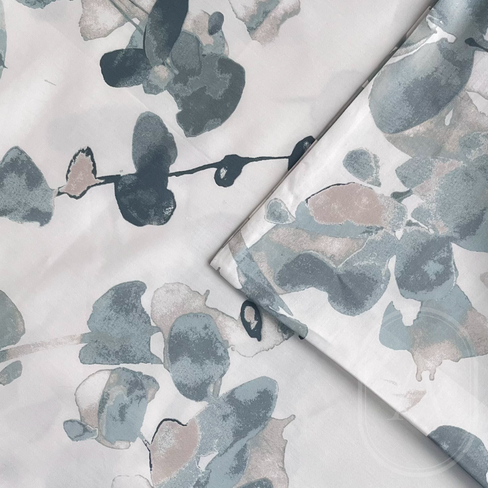 Klasikinio satino margas patalynės komplektas „ŽALIAS EUKALIPTAS“