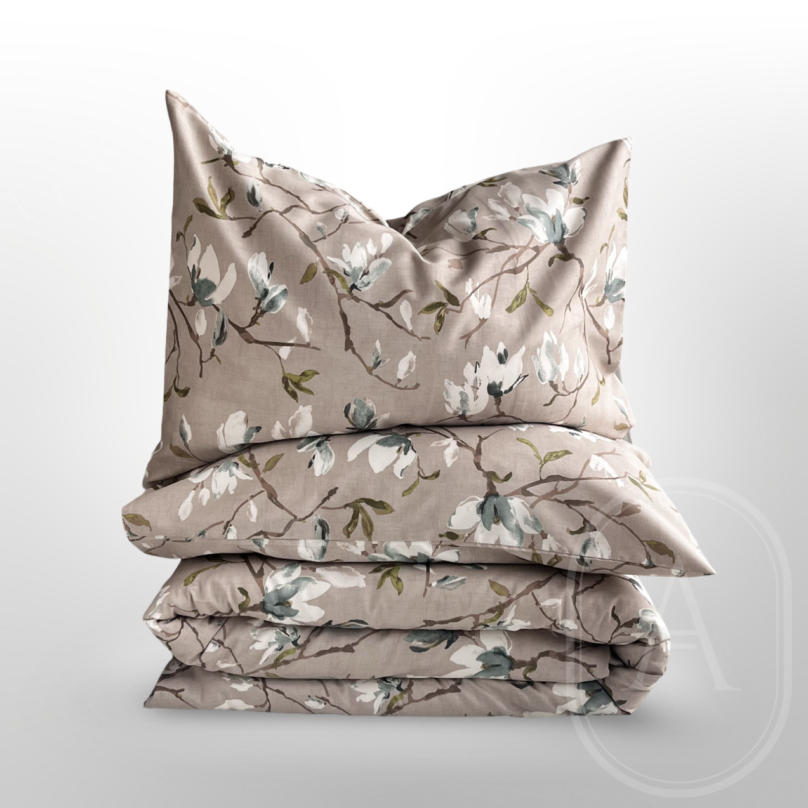 Klasikinio satino margas patalynės komplektas „MAGNOLIJA“