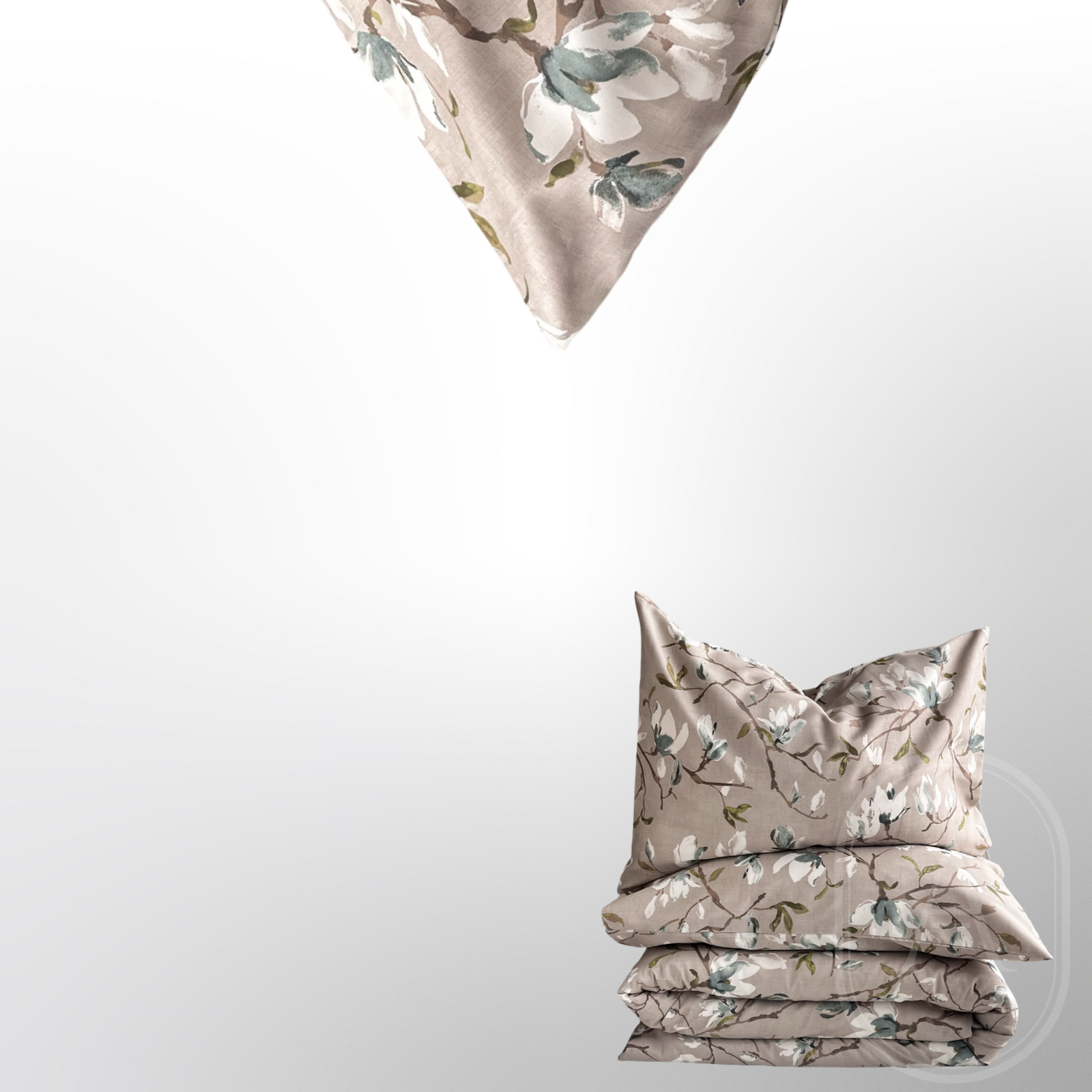 Klasikinio satino paklodė su guma „MAGNOLIJA“